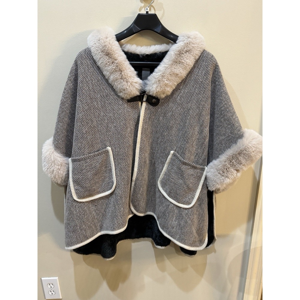 Vince Camuto Faux Fur Trim Poncho Shawl One Size Tweed Fur Lined Cape - Picture 4 of 13
